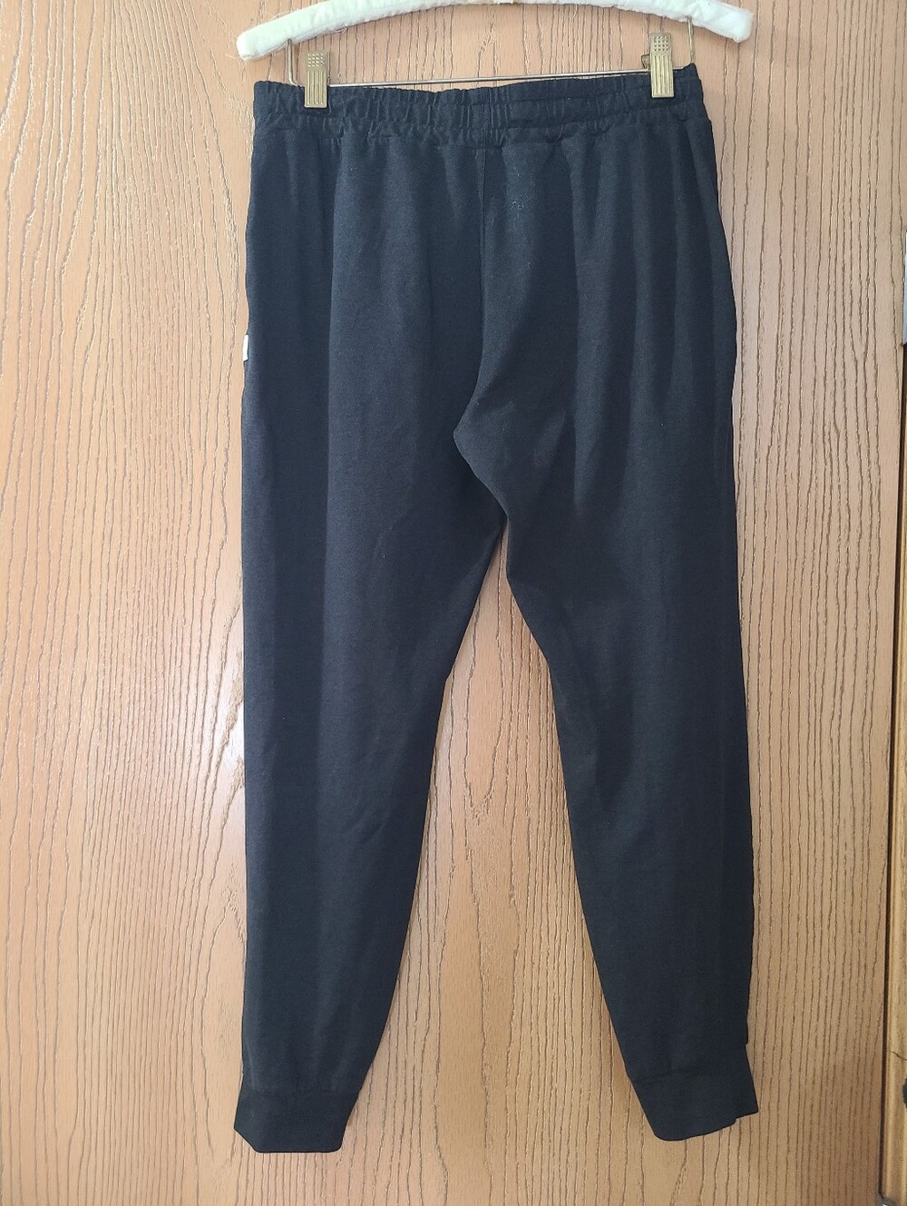 Vuori Black Weekend Joggers Athleisure Activewear Sweatpants - Picture 4 of 5